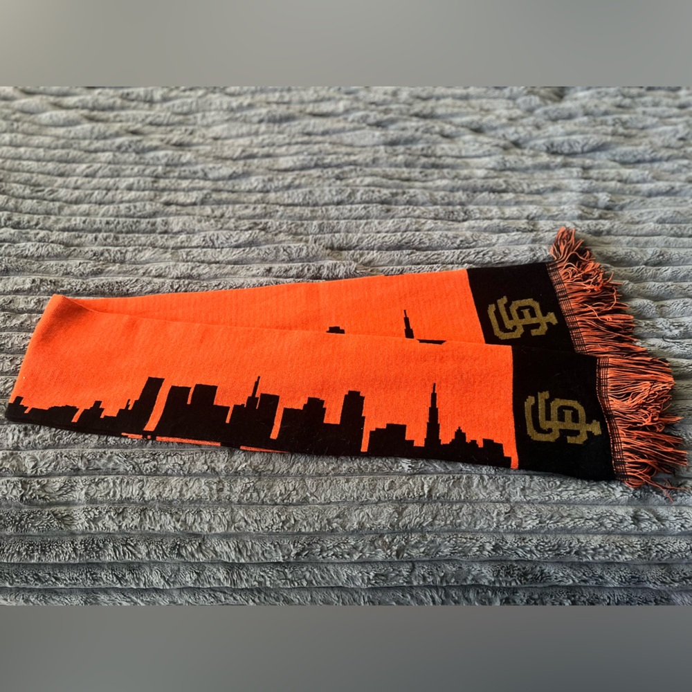 NWOT MLB SF Giants Scarf UNISEX